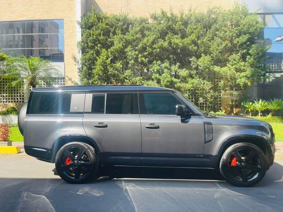 LAND ROVER DEFENDER 2023