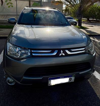 MITSUBISHI OUTLANDER 2014