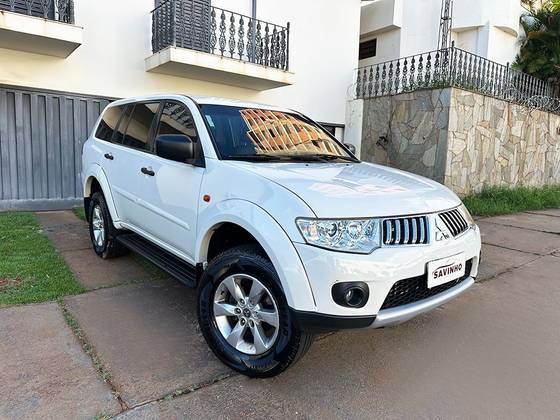 MITSUBISHI PAJERO DAKAR 2013