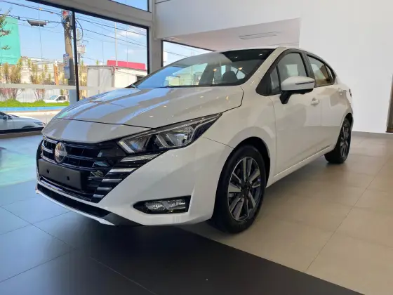 NISSAN VERSA 2025