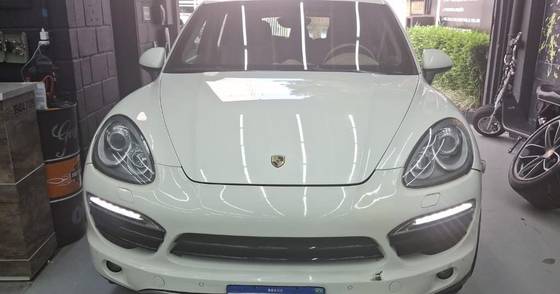 PORSCHE CAYENNE 2011