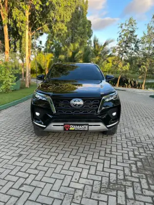 TOYOTA HILUX SW4 2022