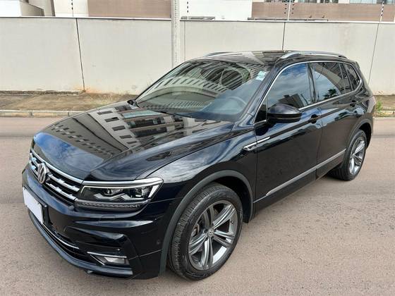 VOLKSWAGEN TIGUAN 2021