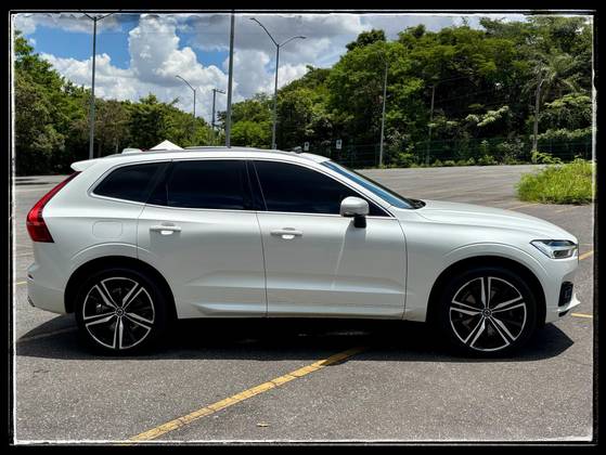 VOLVO XC60 2019