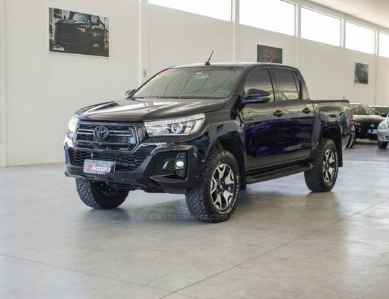 TOYOTA HILUX 2020