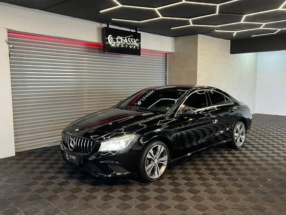 MERCEDES-BENZ CLA 200 2015