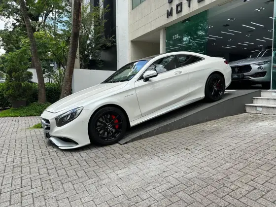 MERCEDES-BENZ S 63 AMG 2015