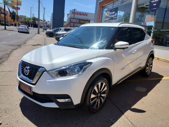 NISSAN KICKS 2017