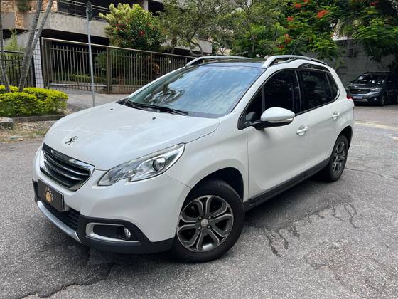 PEUGEOT 2008 2017