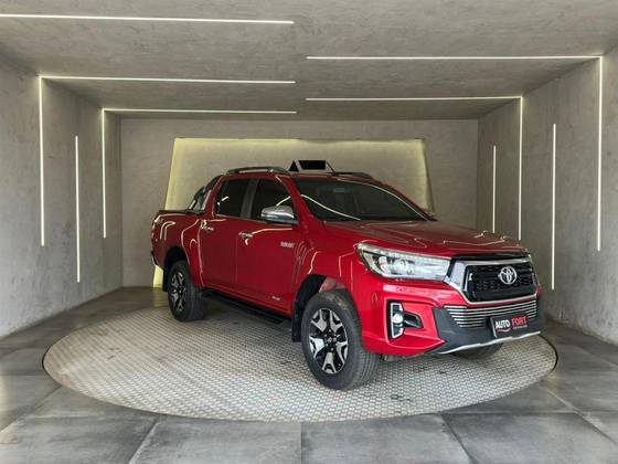 TOYOTA HILUX 2020