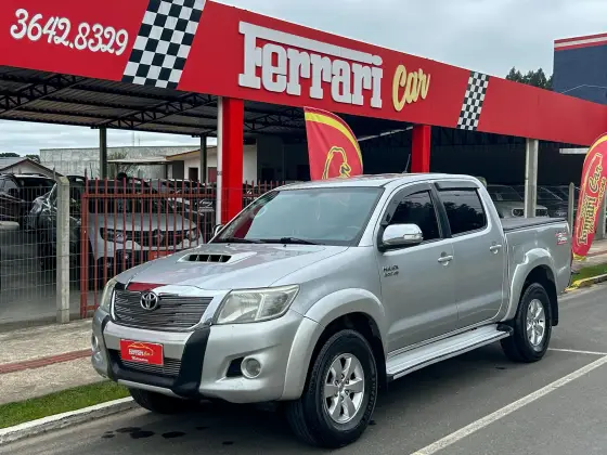 TOYOTA HILUX 2013