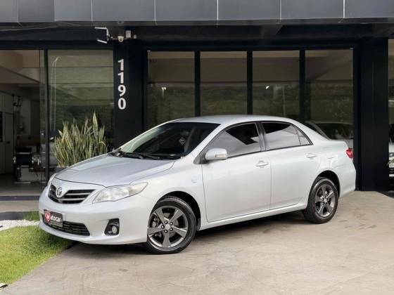 TOYOTA COROLLA 2013