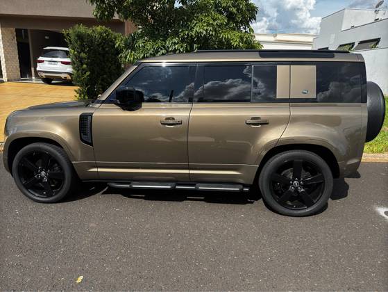 LAND ROVER DEFENDER 2020