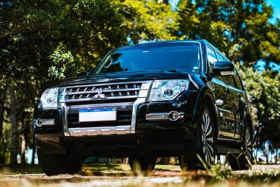 MITSUBISHI PAJERO 2019