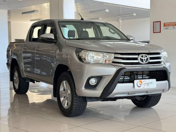 TOYOTA HILUX 2018