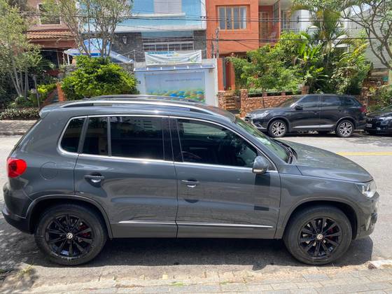 VOLKSWAGEN TIGUAN 2016