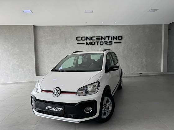 VOLKSWAGEN CROSS UP 2018