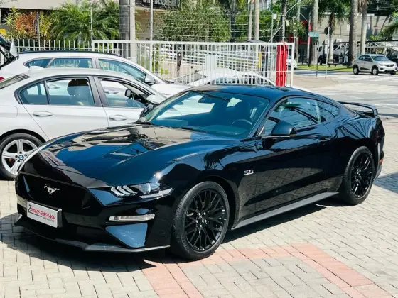 FORD MUSTANG 2018