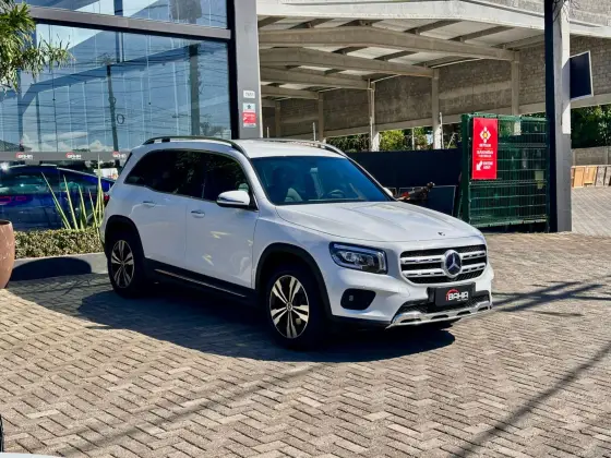 MERCEDES-BENZ GLB 200 2021