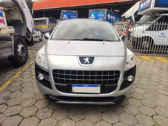 PEUGEOT 3008 2013