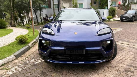 PORSCHE MACAN 2024