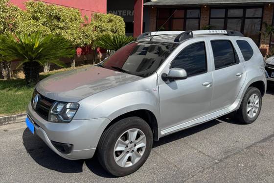 RENAULT DUSTER 2016
