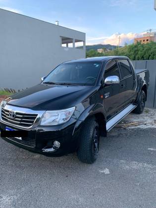 TOYOTA HILUX 2012
