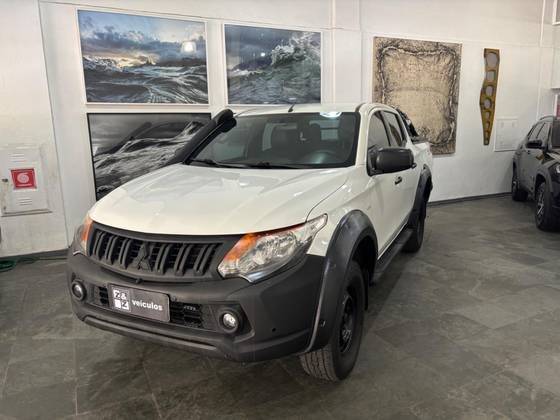 MITSUBISHI L200 TRITON 2020