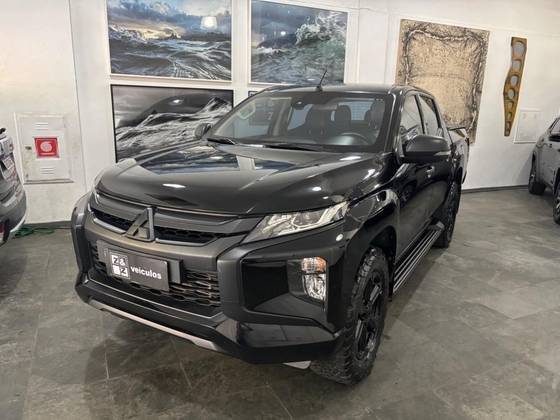 MITSUBISHI L200 TRITON 2021