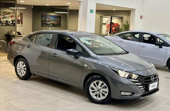 NISSAN VERSA 2025