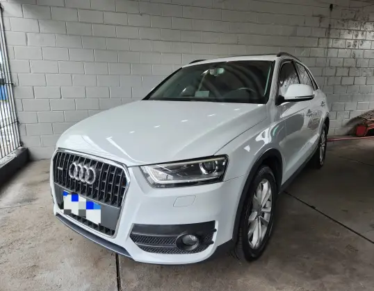AUDI Q3 2015