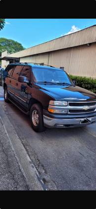 CHEVROLET SUBURBAN 2000