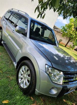 MITSUBISHI PAJERO 2010