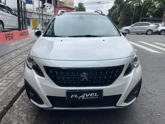 PEUGEOT 2008 2023