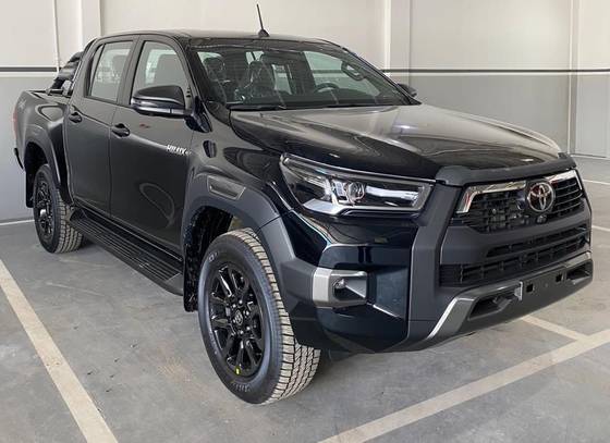 TOYOTA HILUX 2024