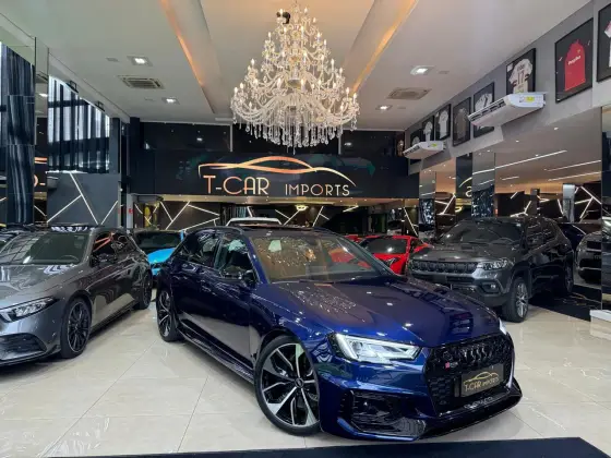 AUDI RS4 2019
