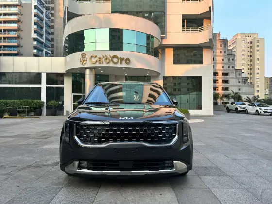 KIA CARNIVAL 2025
