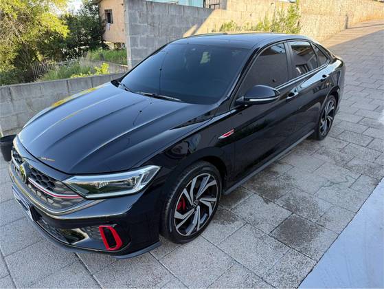 VOLKSWAGEN JETTA 2024