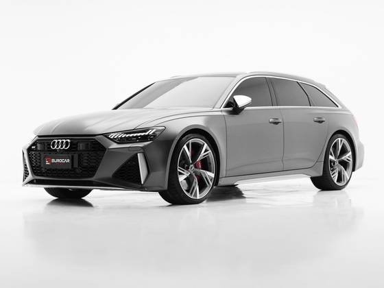 AUDI RS6 2021