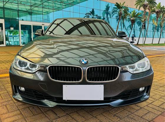 BMW 320i 2014