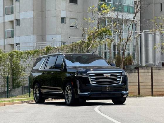 CADILLAC ESCALADE 2023