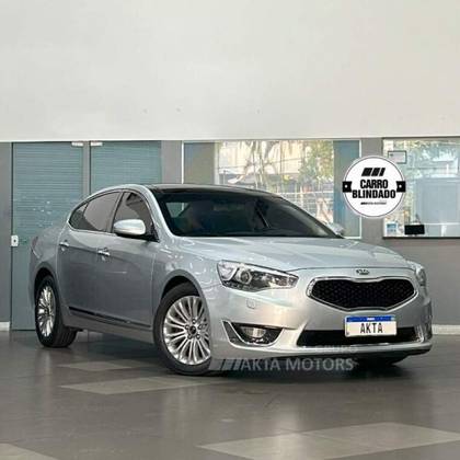 KIA CADENZA 2015
