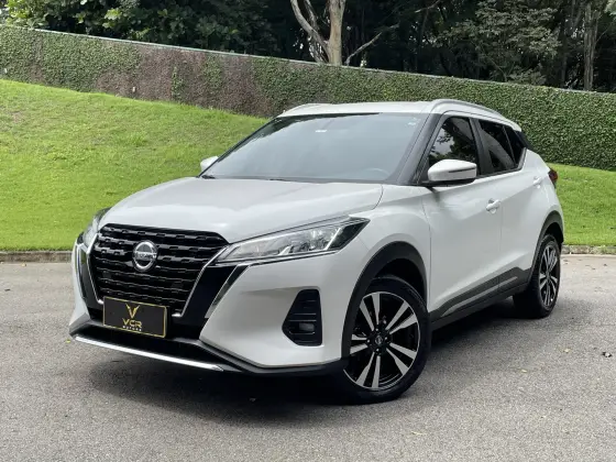 NISSAN KICKS 2022