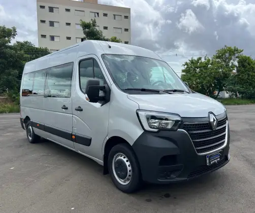 RENAULT MASTER 2023