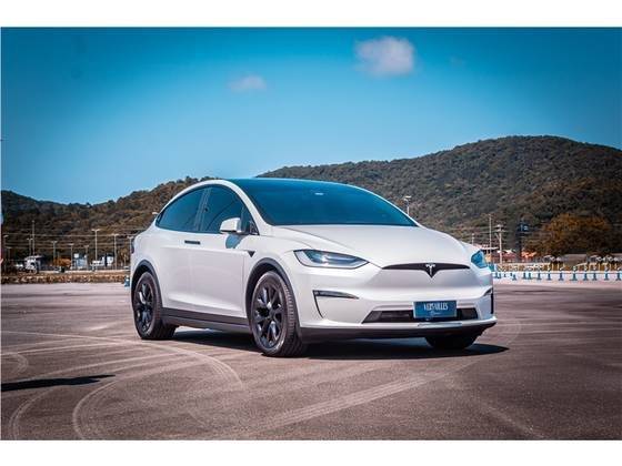 TESLA MODEL X 2022