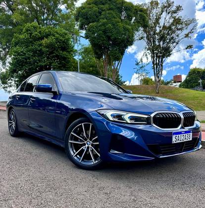 BMW 320i 2023