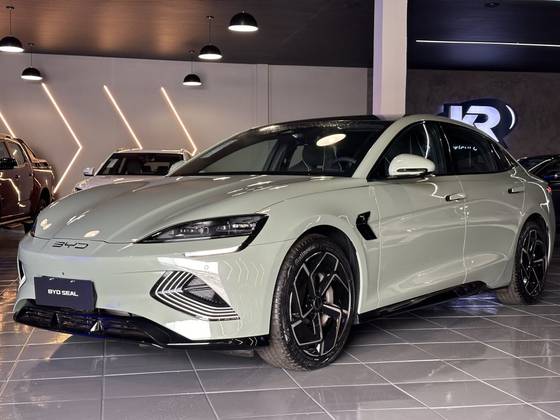 BYD SEAL 2025