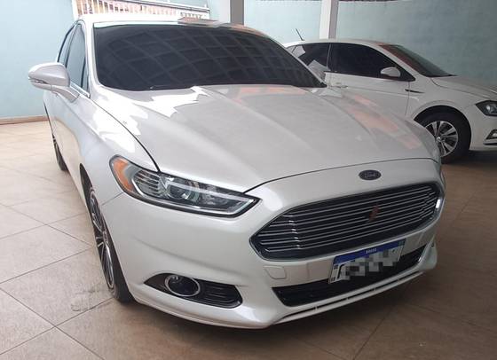 FORD FUSION 2015