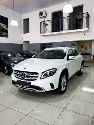 MERCEDES-BENZ GLA 200 2018