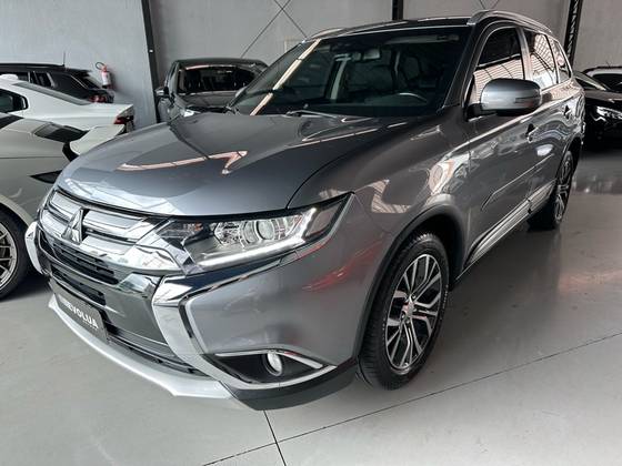 MITSUBISHI OUTLANDER 2017